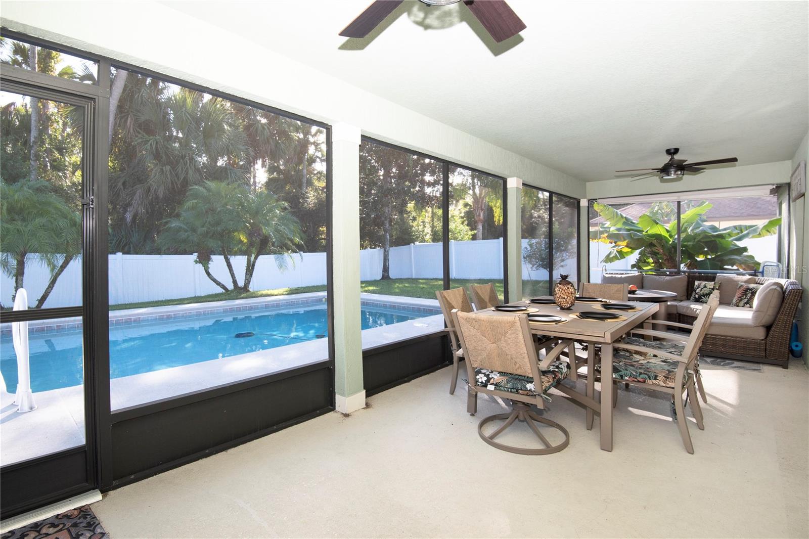 Image 18 of 30 For 164 Tuscany Bend Street