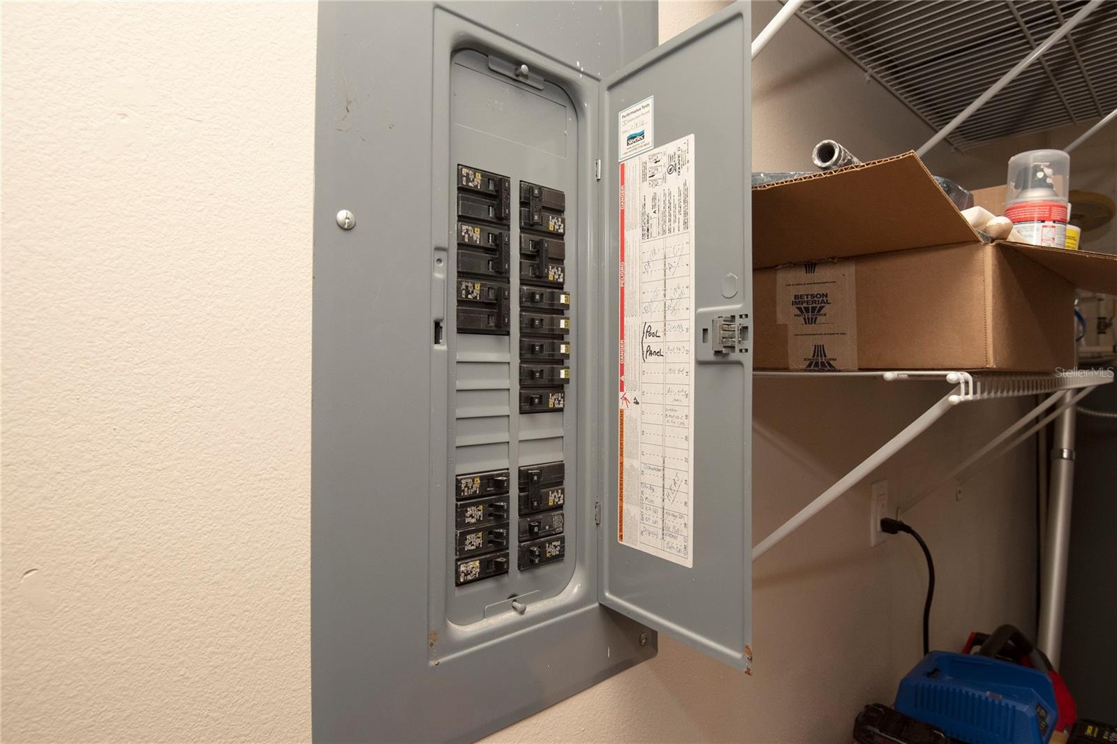 Image 22 of 30 For 164 Tuscany Bend Street