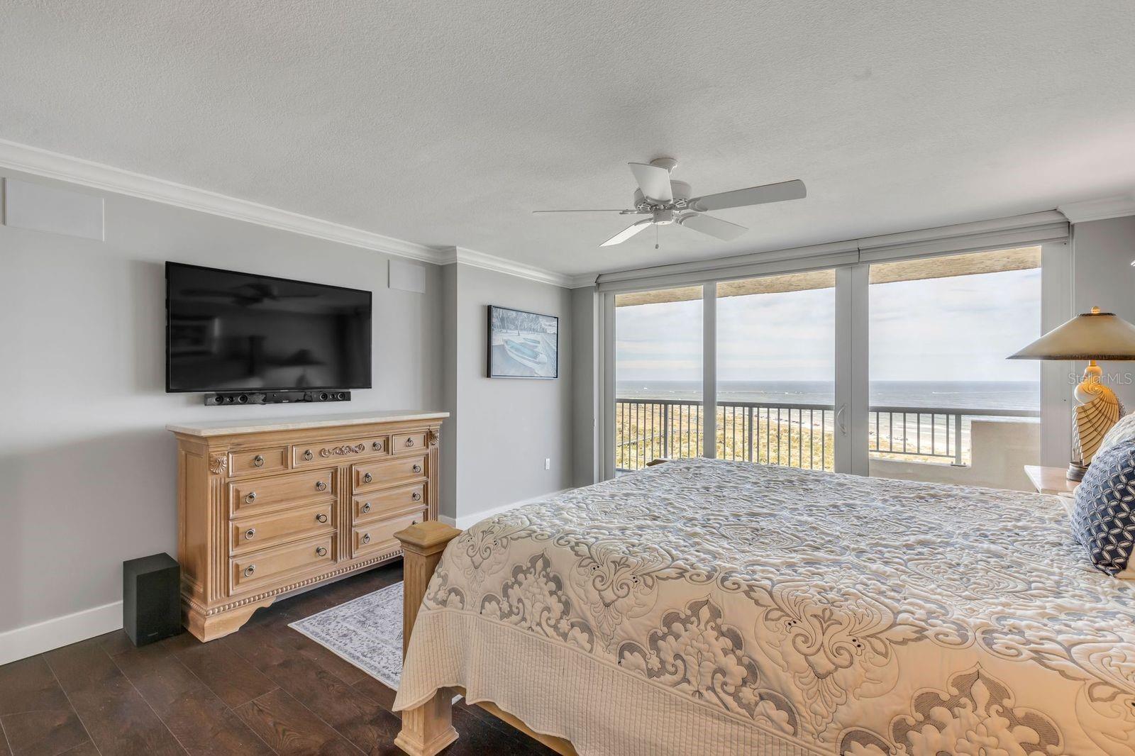 Image 21 of 78 For 257 Minorca Beach Way 1305