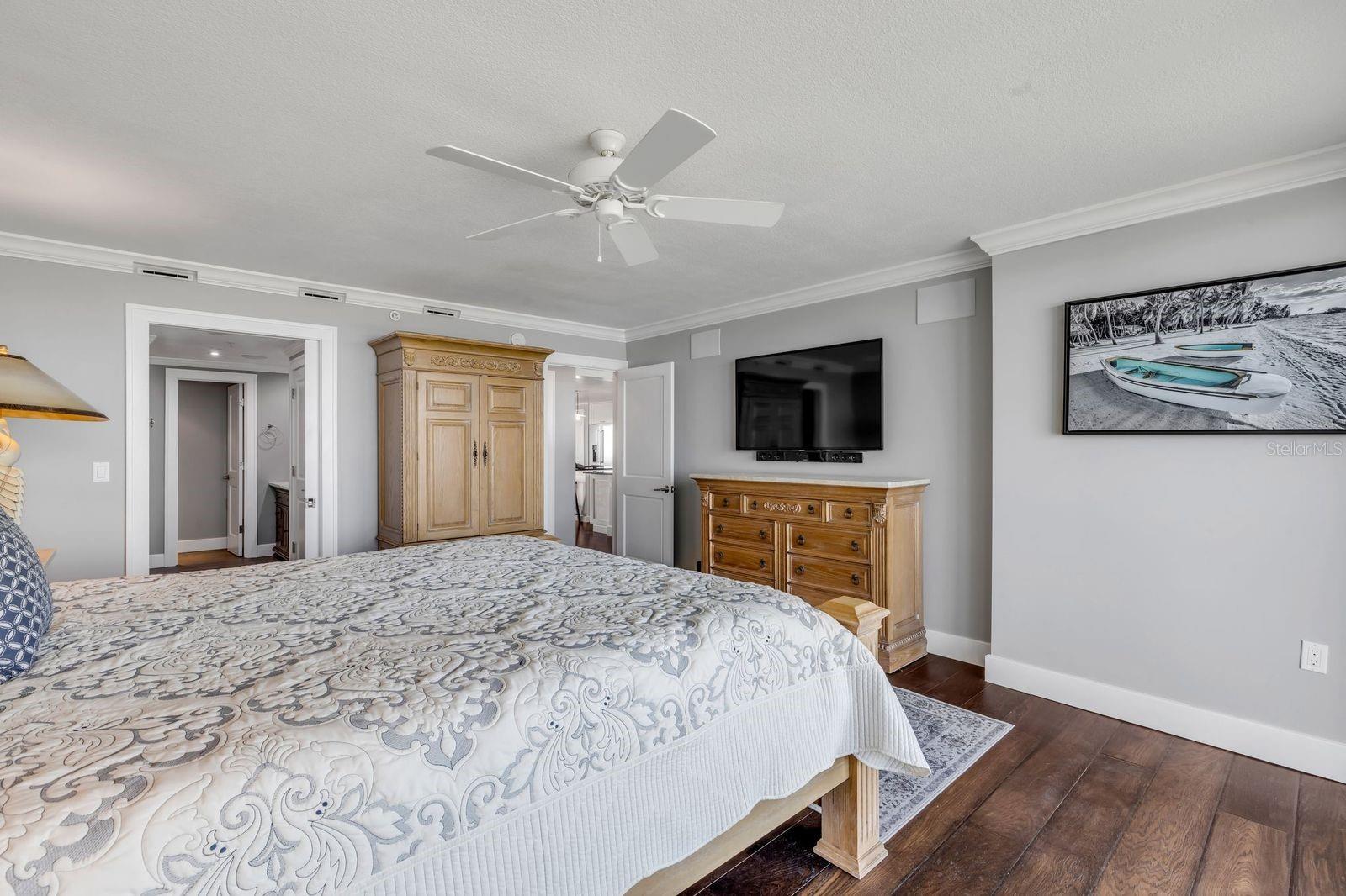 Image 22 of 78 For 257 Minorca Beach Way 1305