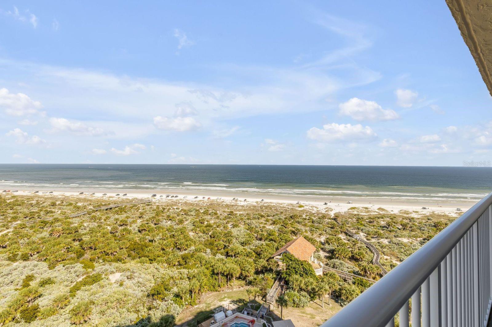 Image 40 of 78 For 257 Minorca Beach Way 1305