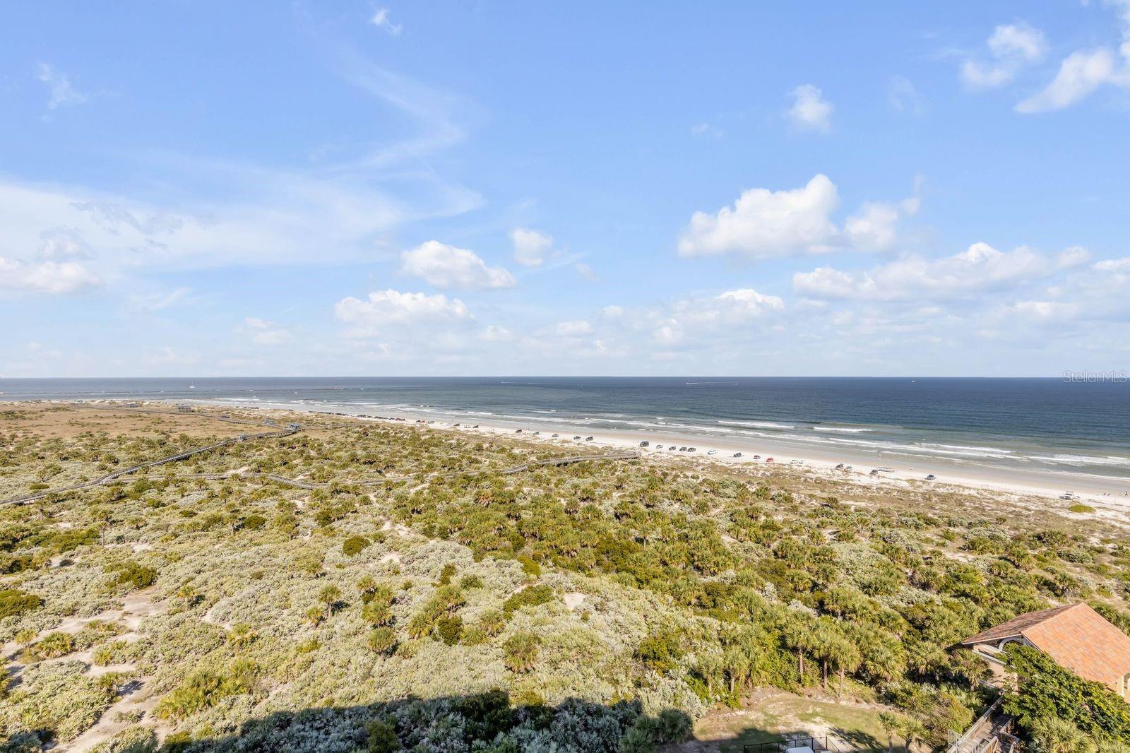 Image 46 of 78 For 257 Minorca Beach Way 1305