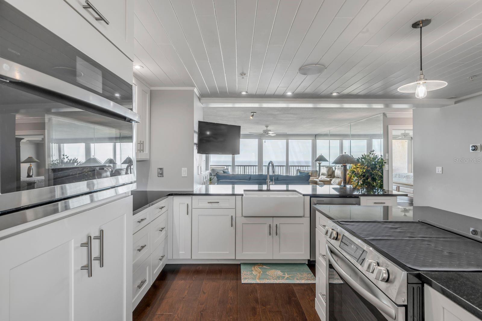 Image 6 of 78 For 257 Minorca Beach Way 1305