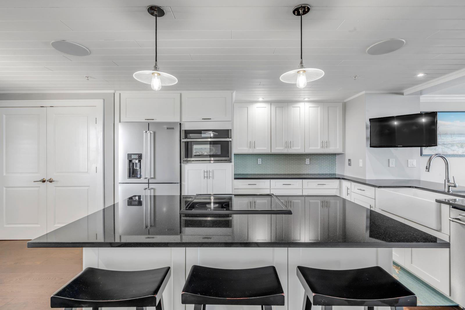 Image 9 of 78 For 257 Minorca Beach Way 1305