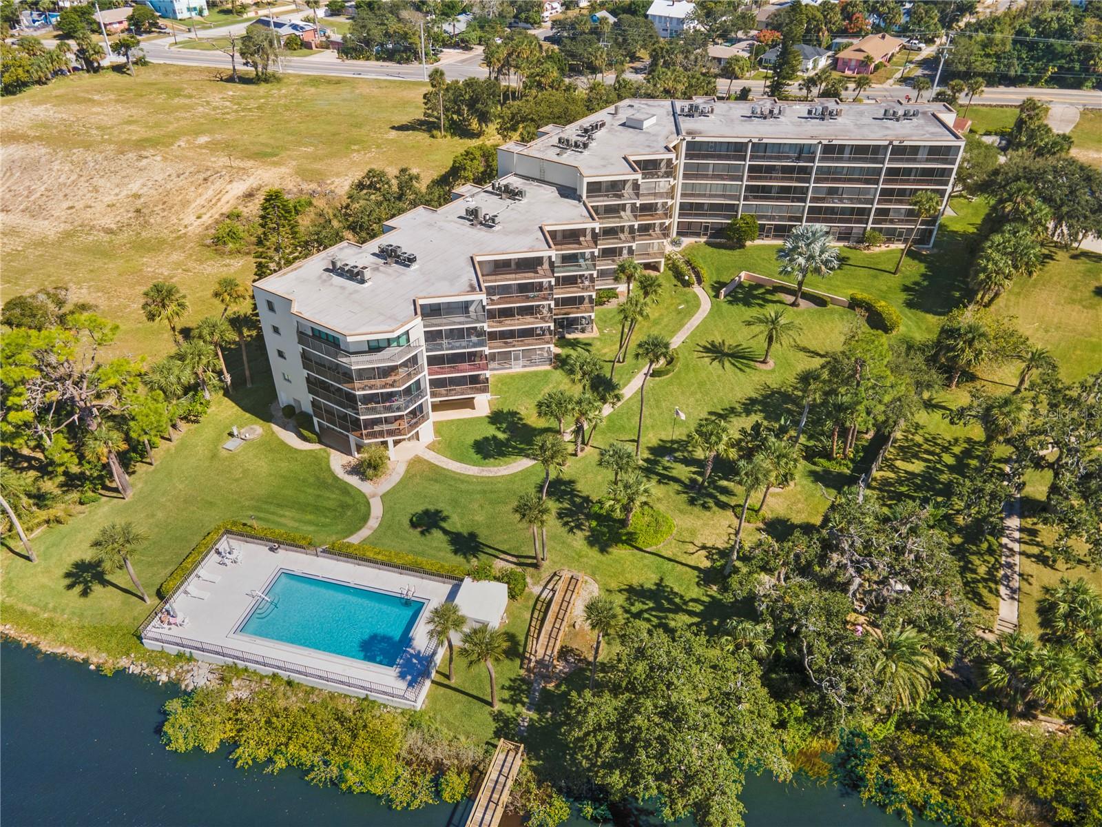 Image 2 of 47 For 944 Peninsula Drive 1100