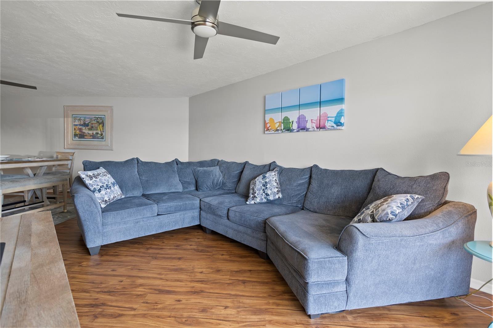 Image 20 of 47 For 944 Peninsula Drive 1100