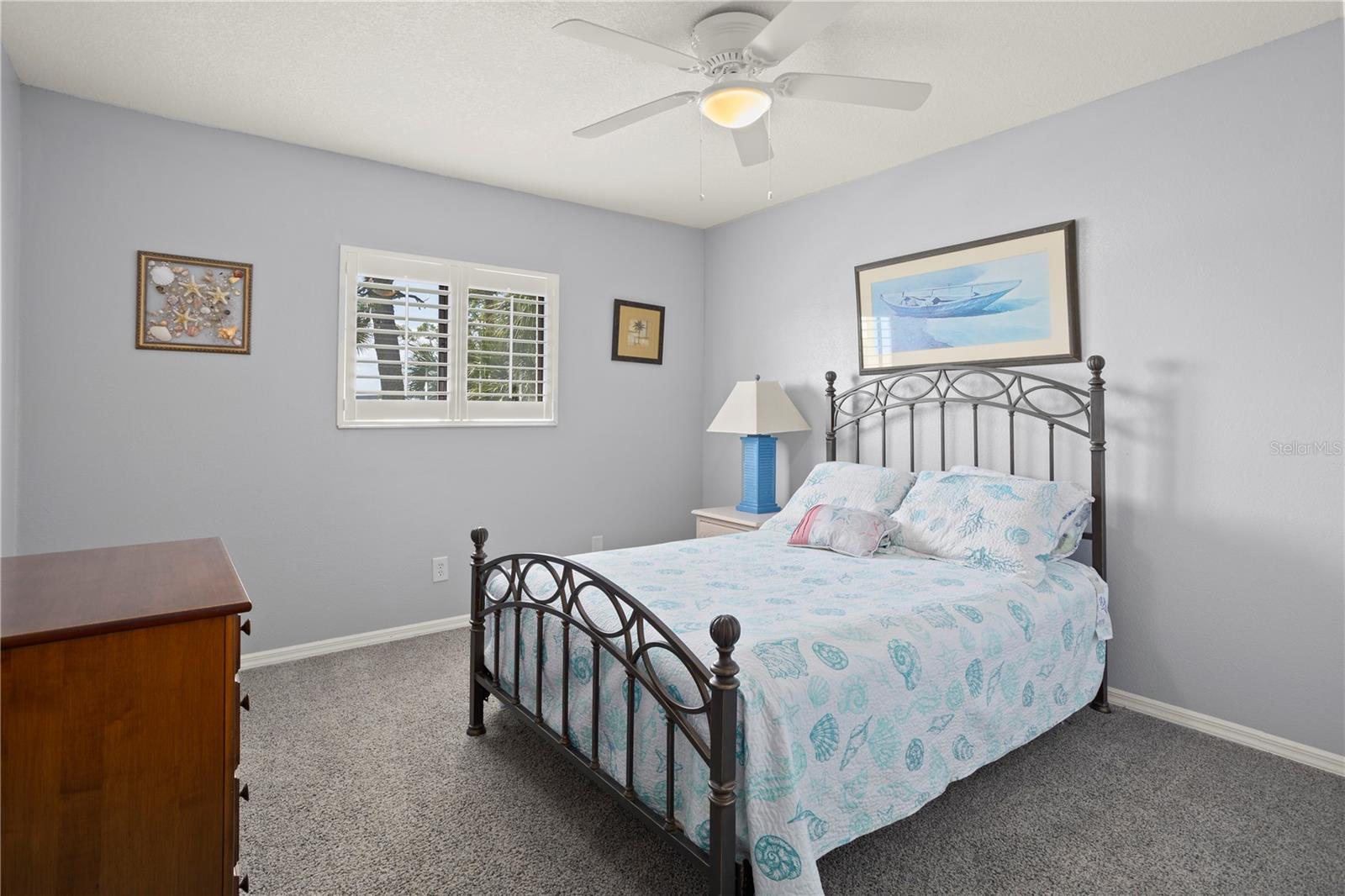 Image 26 of 47 For 944 Peninsula Drive 1100