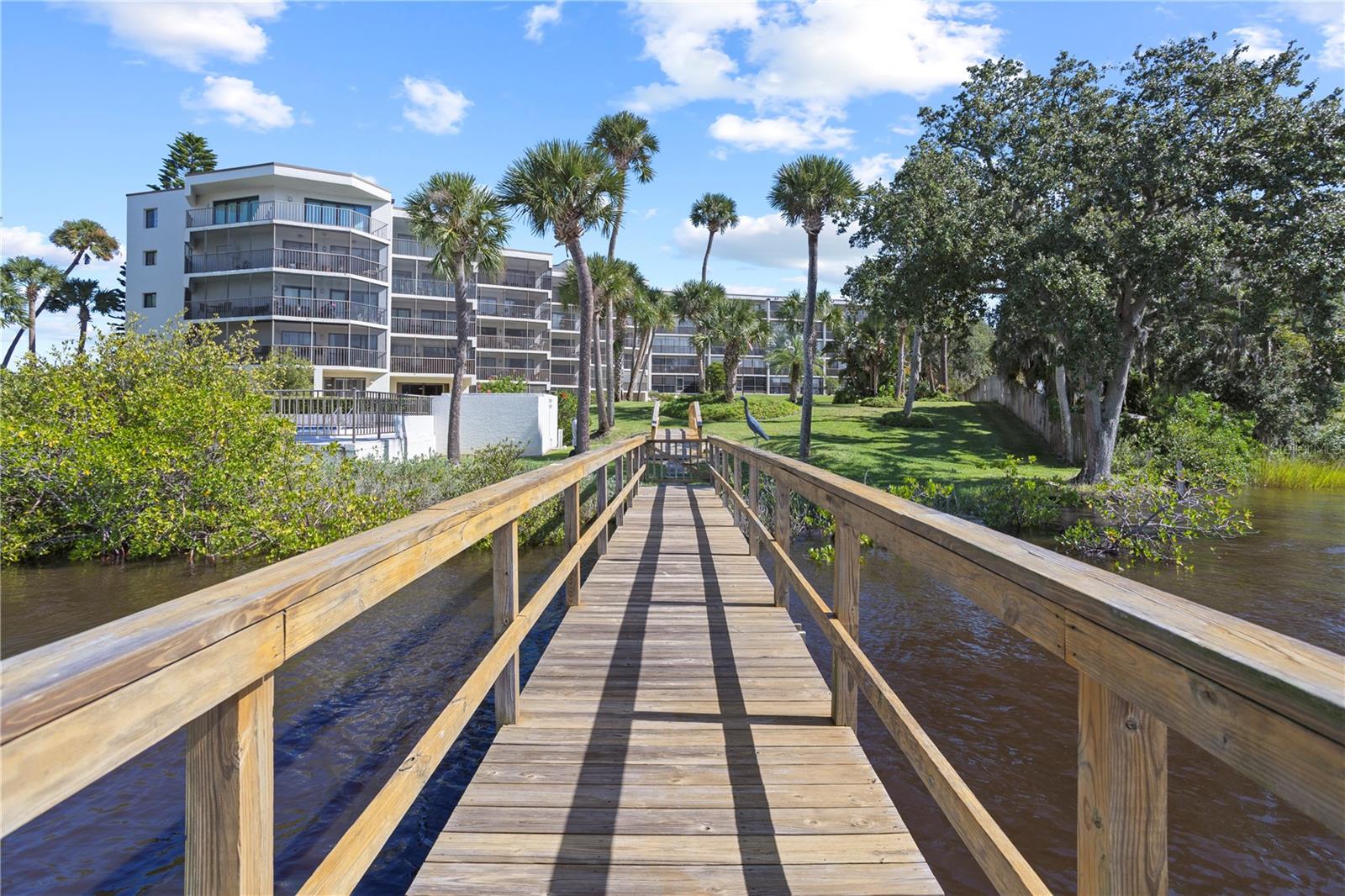 Image 41 of 47 For 944 Peninsula Drive 1100