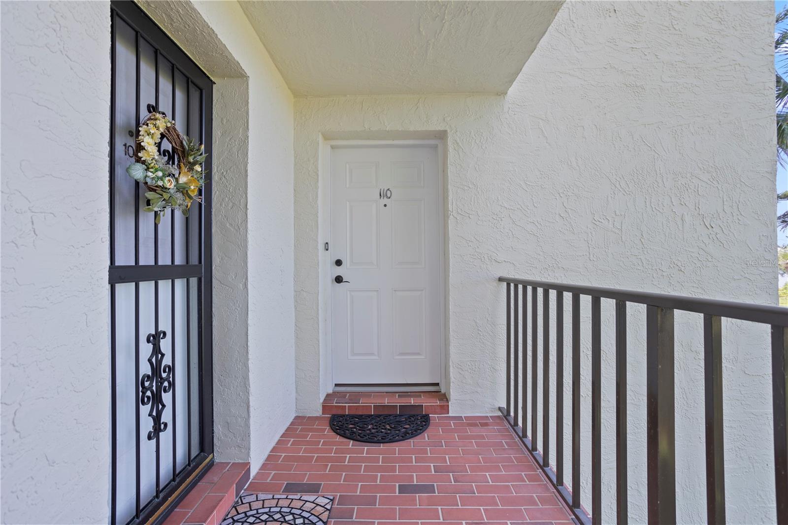 Image 7 of 47 For 944 Peninsula Drive 1100