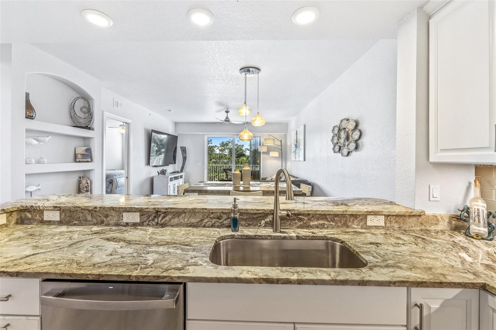 Image 11 of 65 For 3 Riverwalk Drive 305