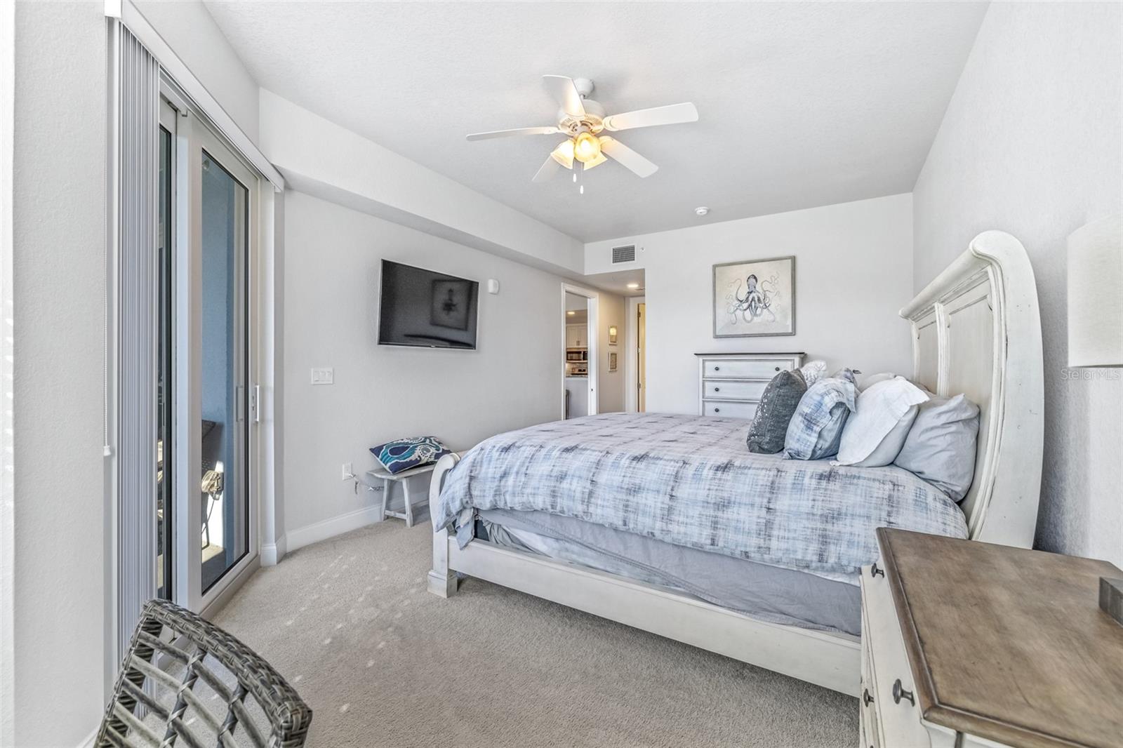 Image 18 of 65 For 3 Riverwalk Drive 305