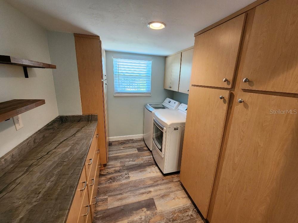 Image 11 of 33 For 110 Surf Street