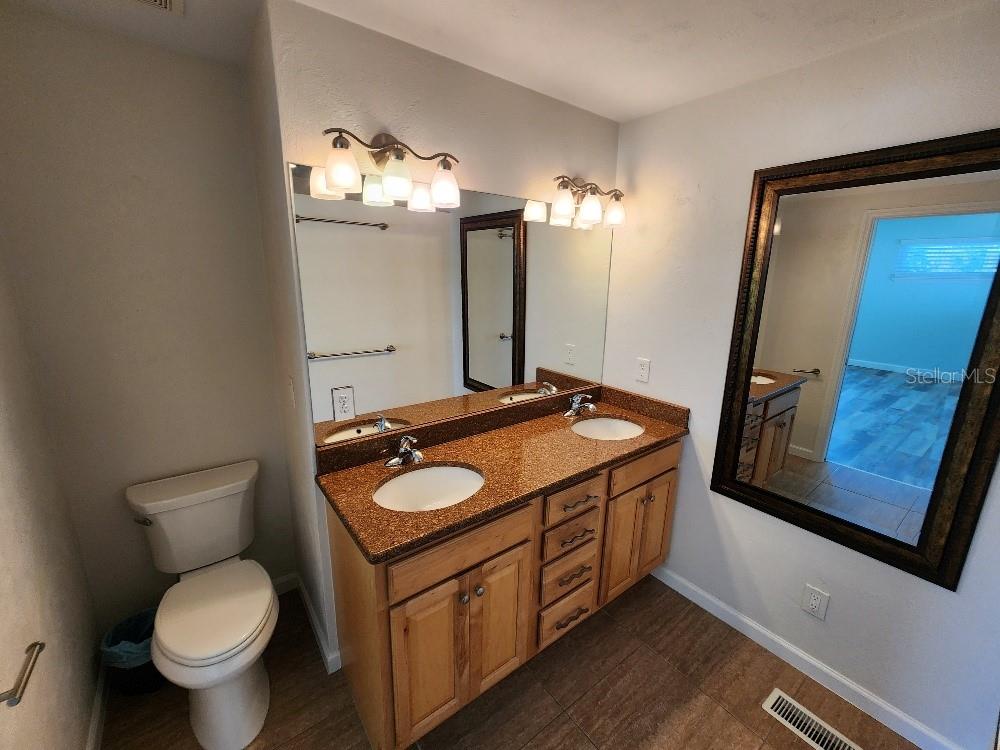 Image 17 of 33 For 110 Surf Street