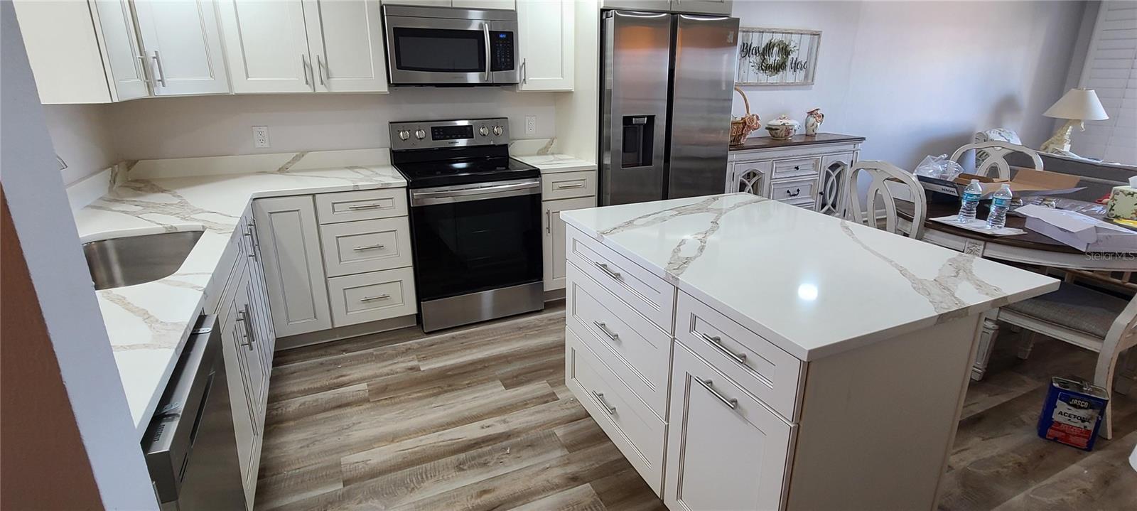 Image 10 of 21 For 815 Ocean Shore Boulevard 7b