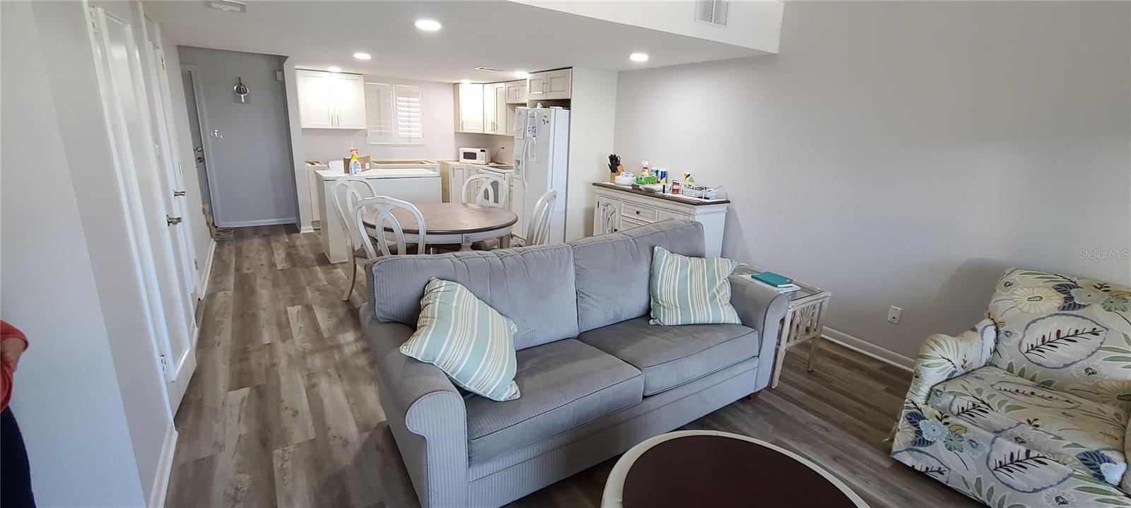 Image 20 of 21 For 815 Ocean Shore Boulevard 7b