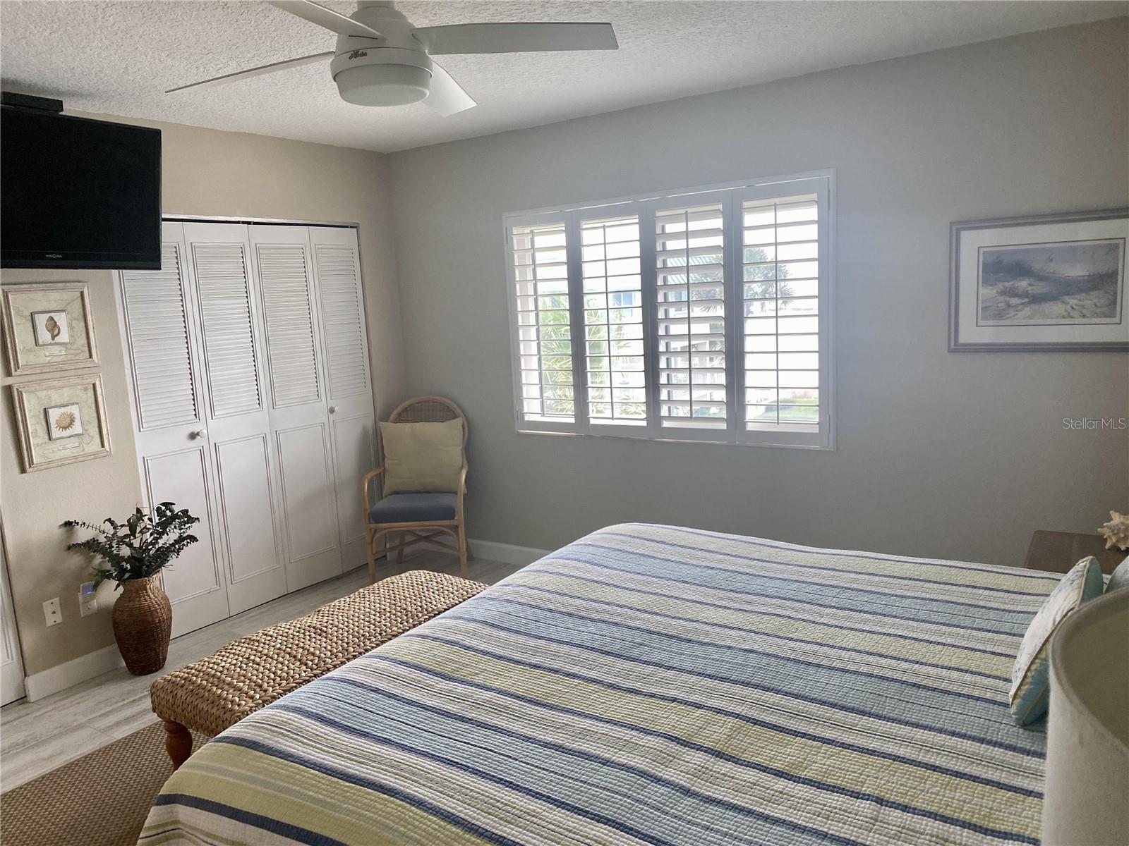 Image 5 of 17 For 815 Ocean Shore Boulevard 8a