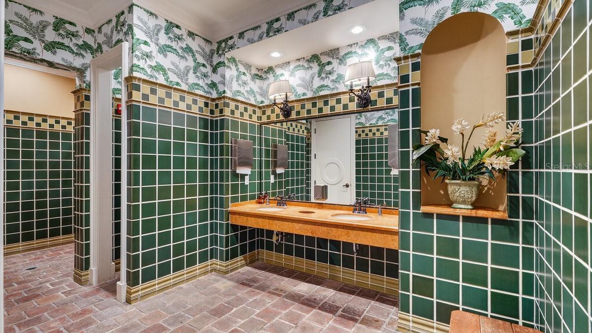 Image 69 of 82 For 255 Minorca Beach Way 206