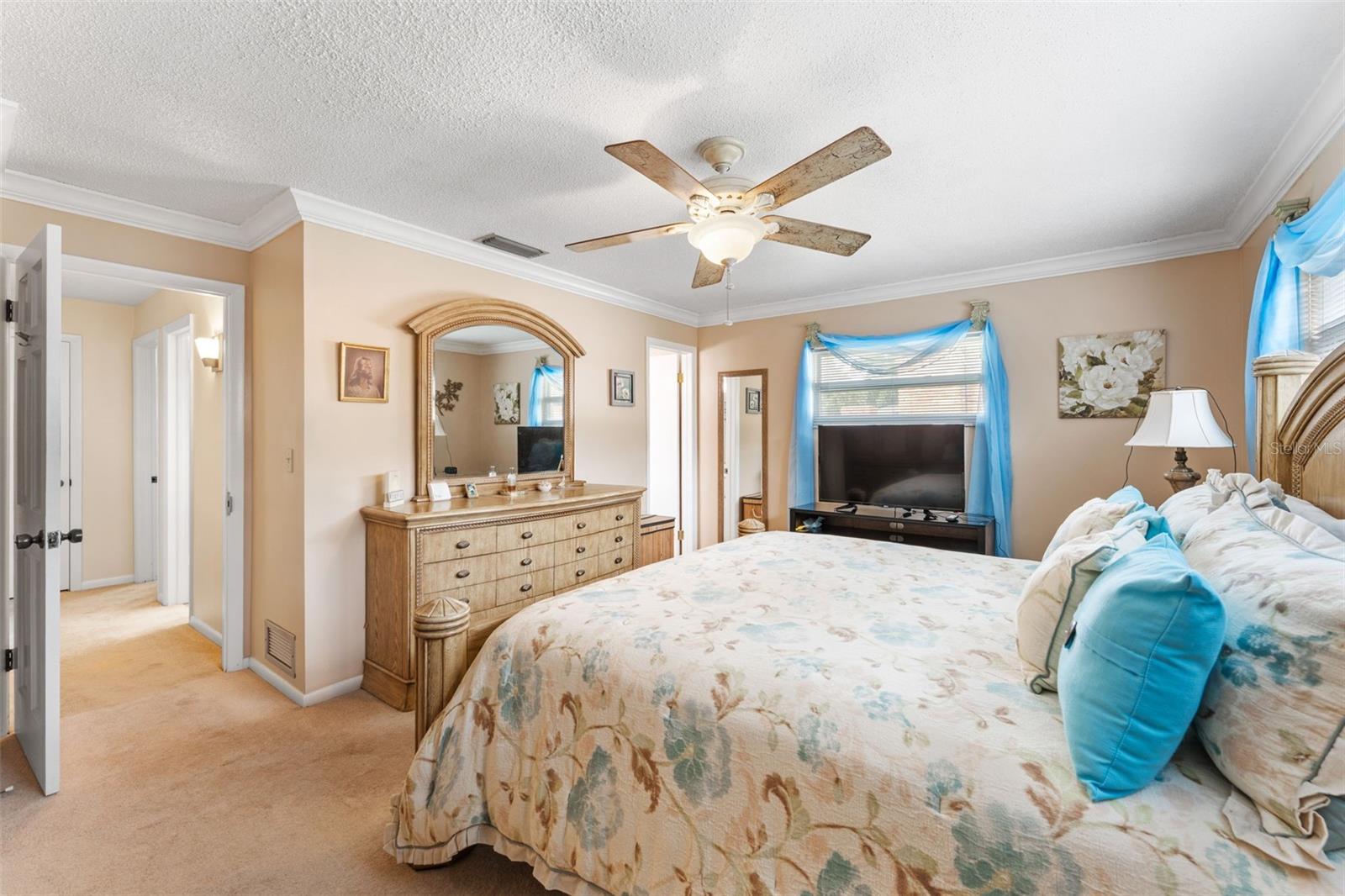 Image 15 of 33 For 620 Red Sail Lane