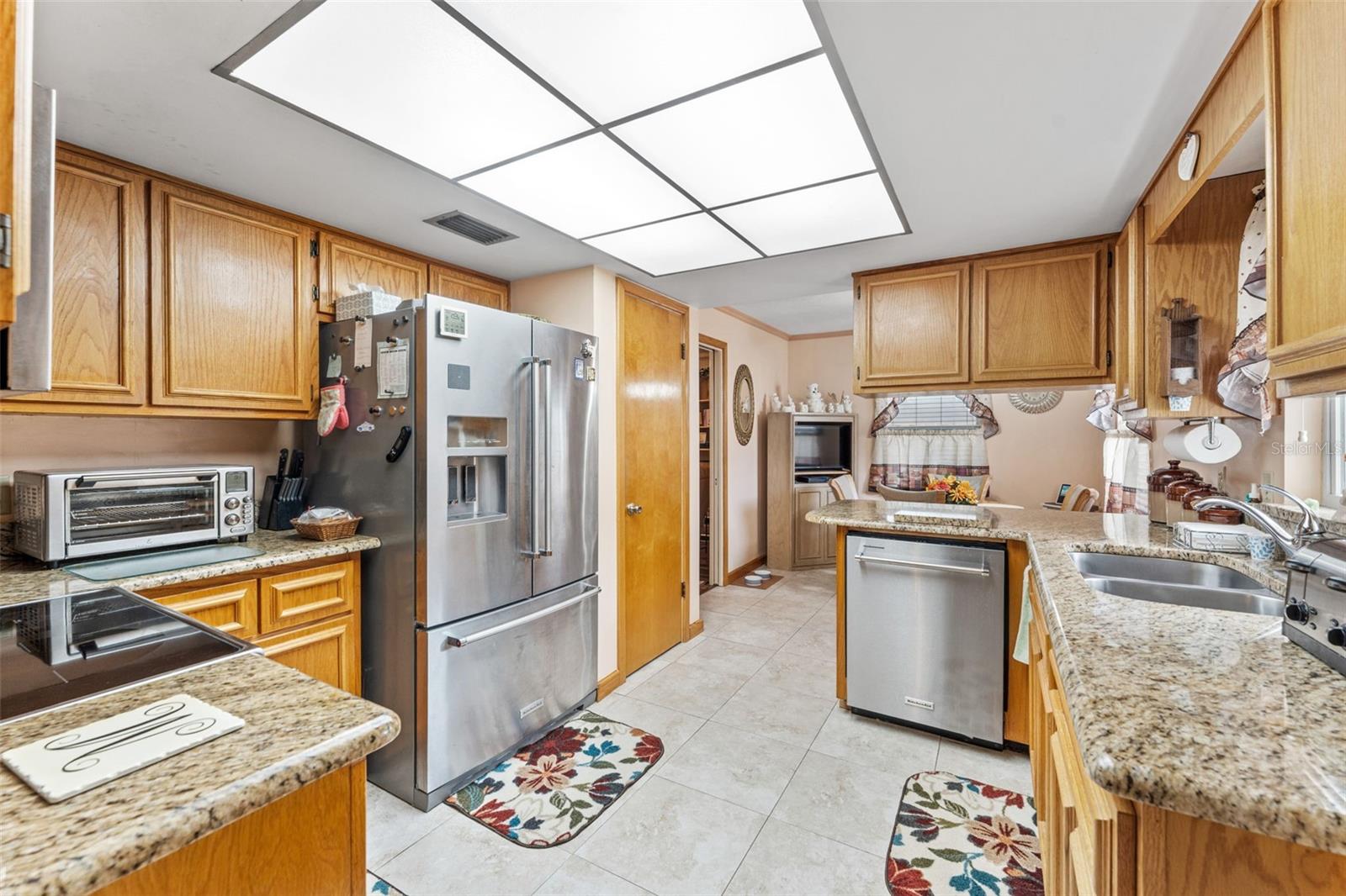 Image 5 of 33 For 620 Red Sail Lane