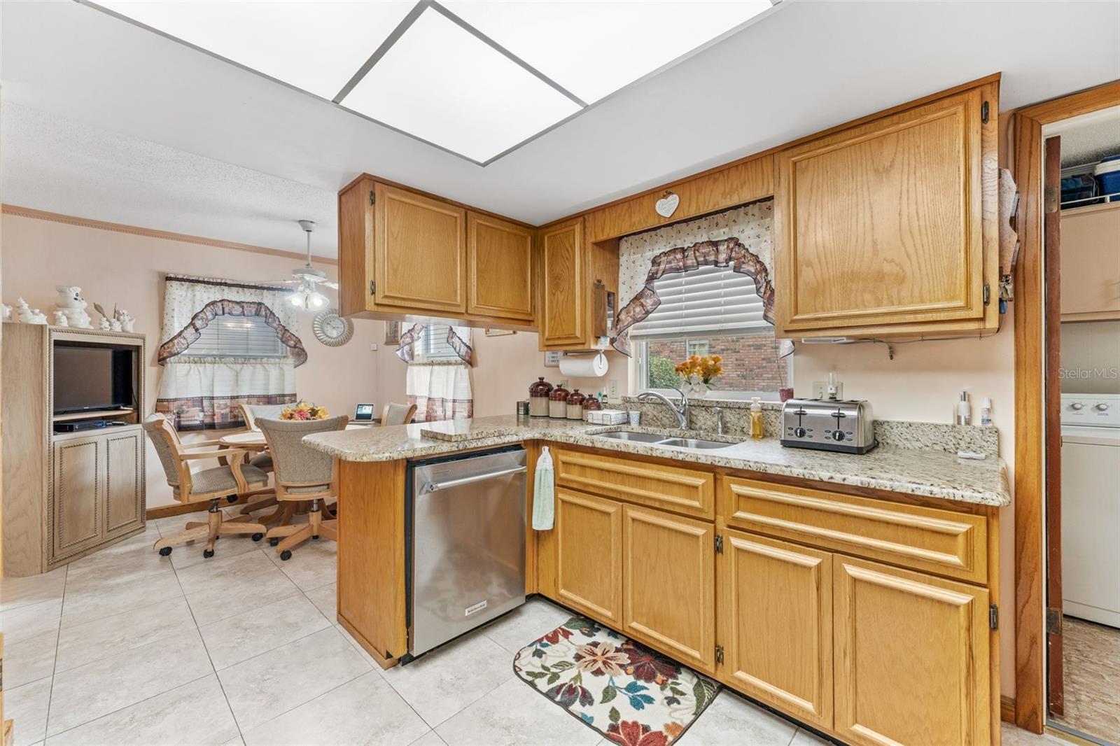 Image 6 of 33 For 620 Red Sail Lane