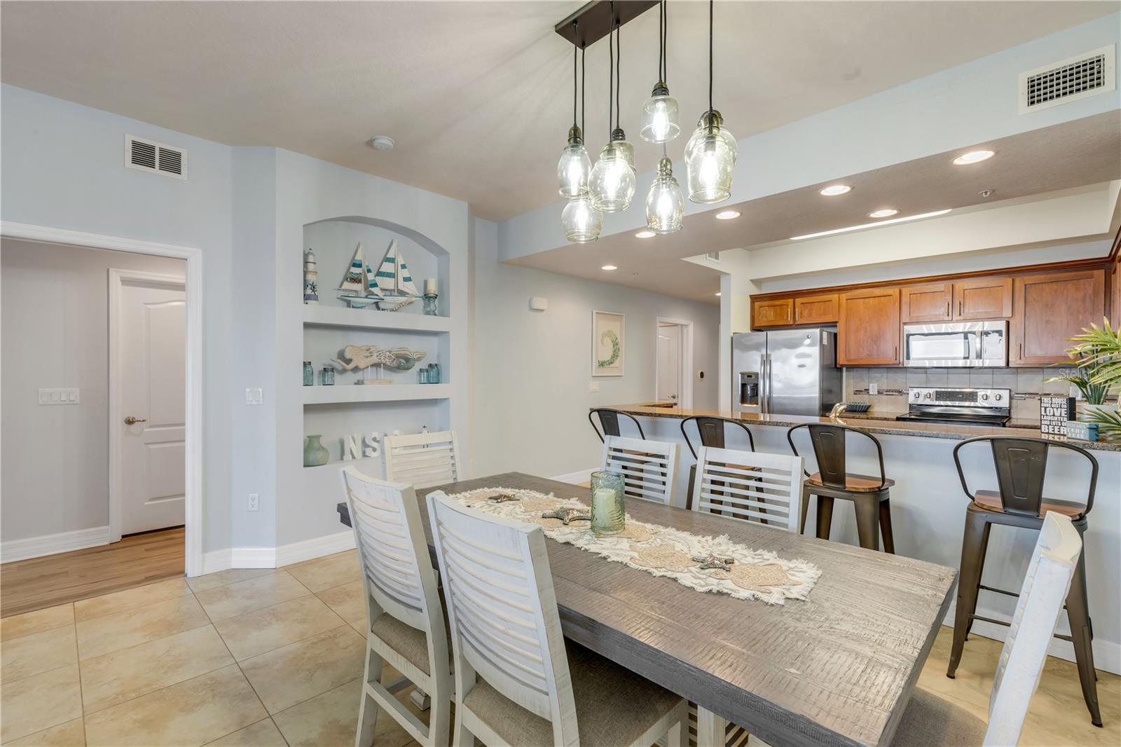 Image 15 of 99 For 5300 Atlantic Avenue 18-503