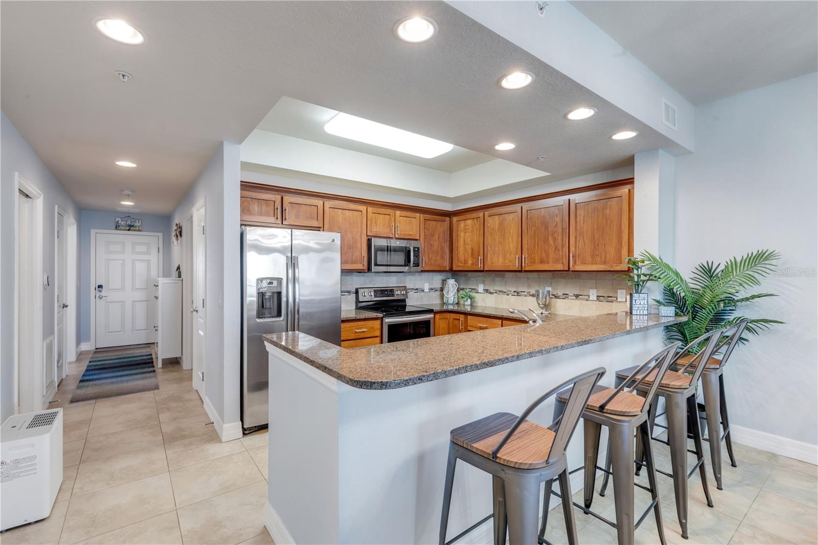 Image 23 of 99 For 5300 Atlantic Avenue 18-503