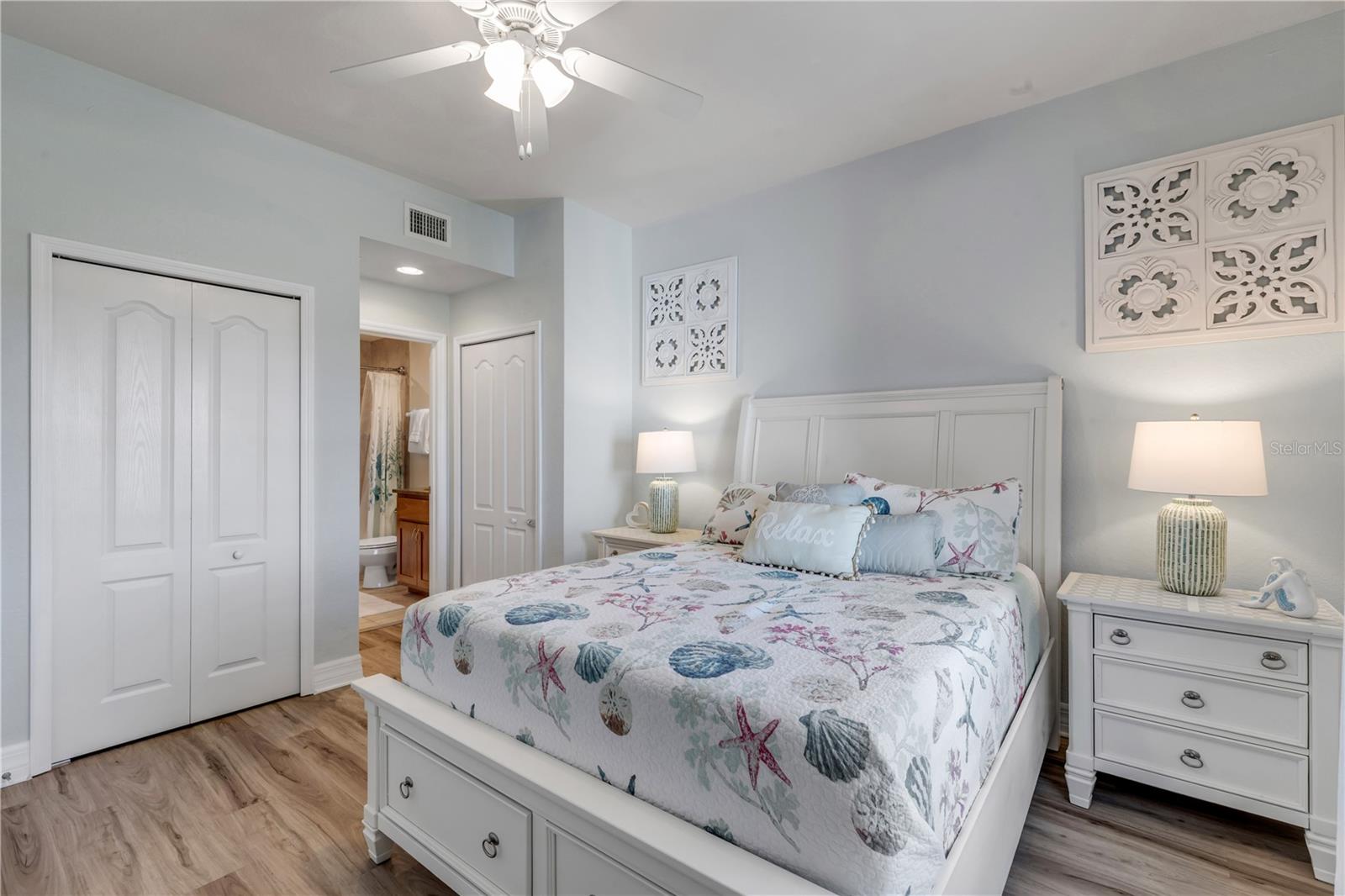 Image 25 of 99 For 5300 Atlantic Avenue 18-503