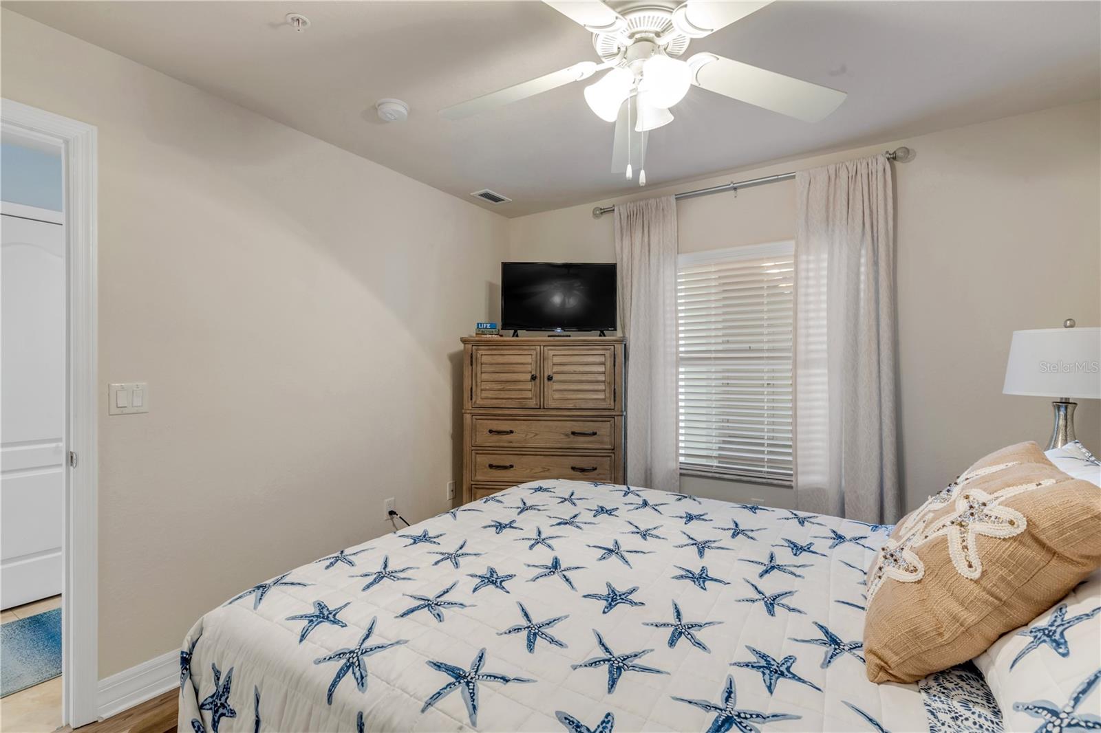 Image 32 of 99 For 5300 Atlantic Avenue 18-503