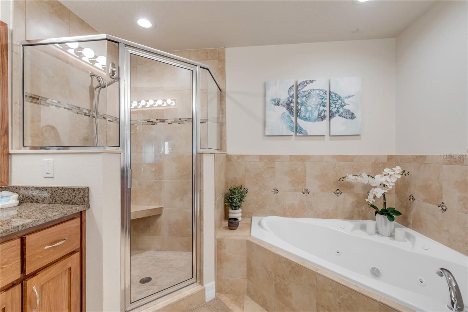 Image 41 of 99 For 5300 Atlantic Avenue 18-503