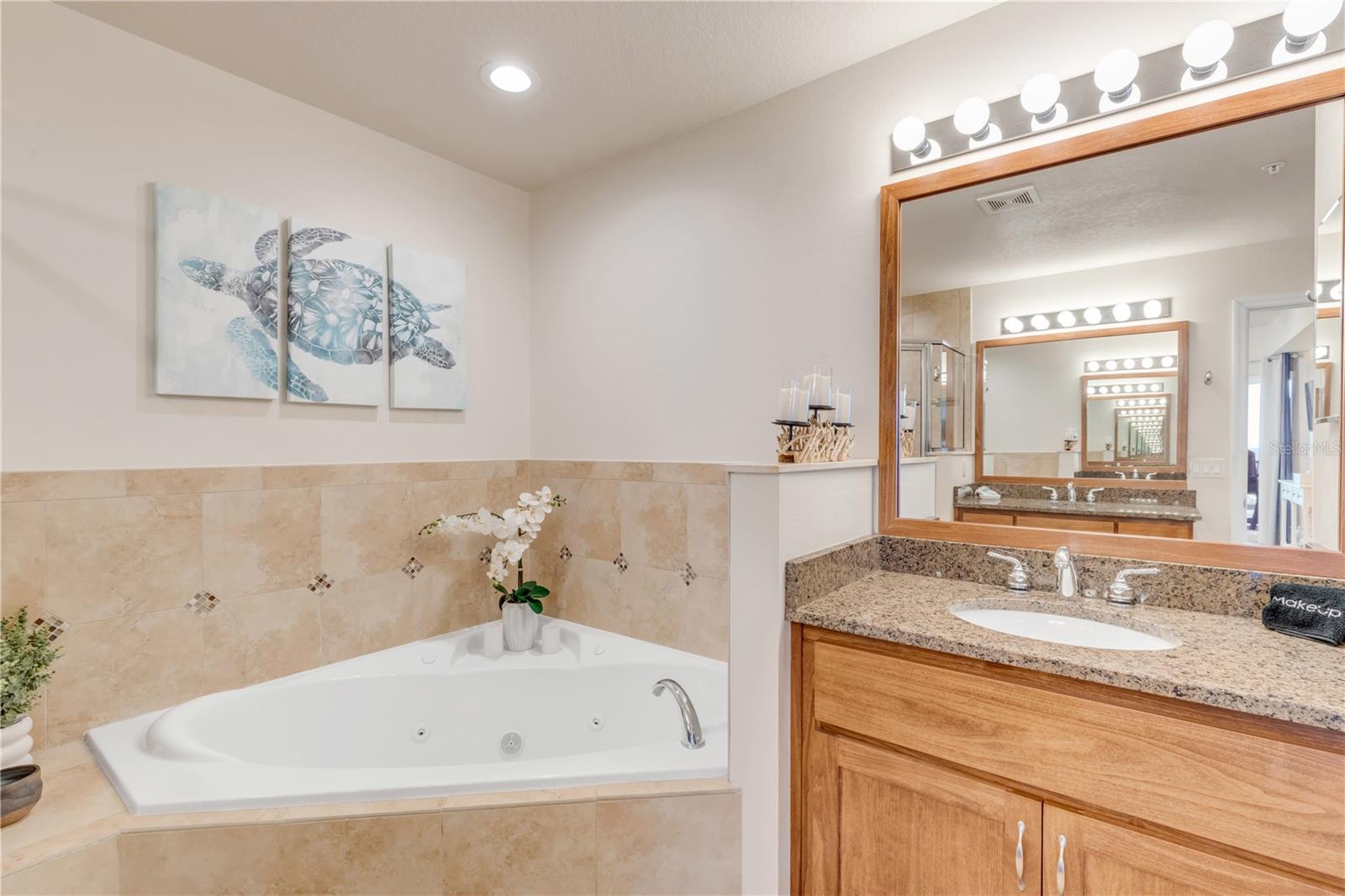 Image 42 of 99 For 5300 Atlantic Avenue 18-503