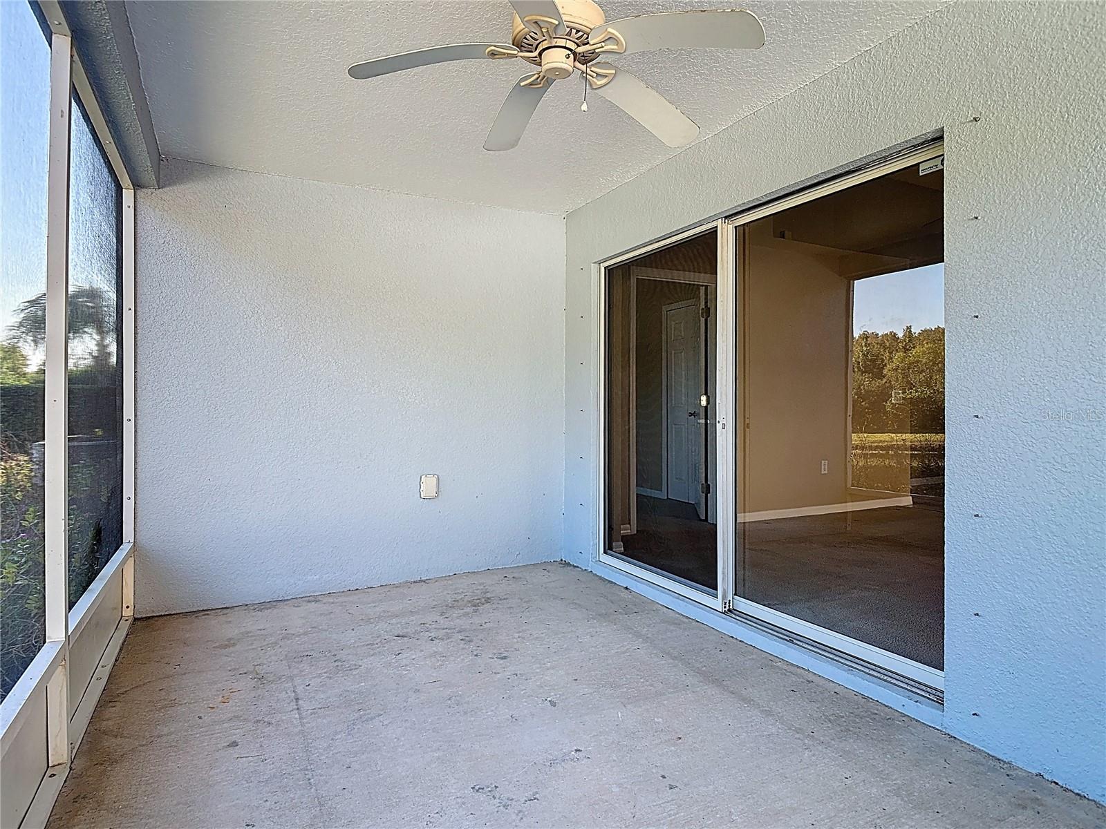 Image 13 of 61 For 530 Coral Trace Boulevard