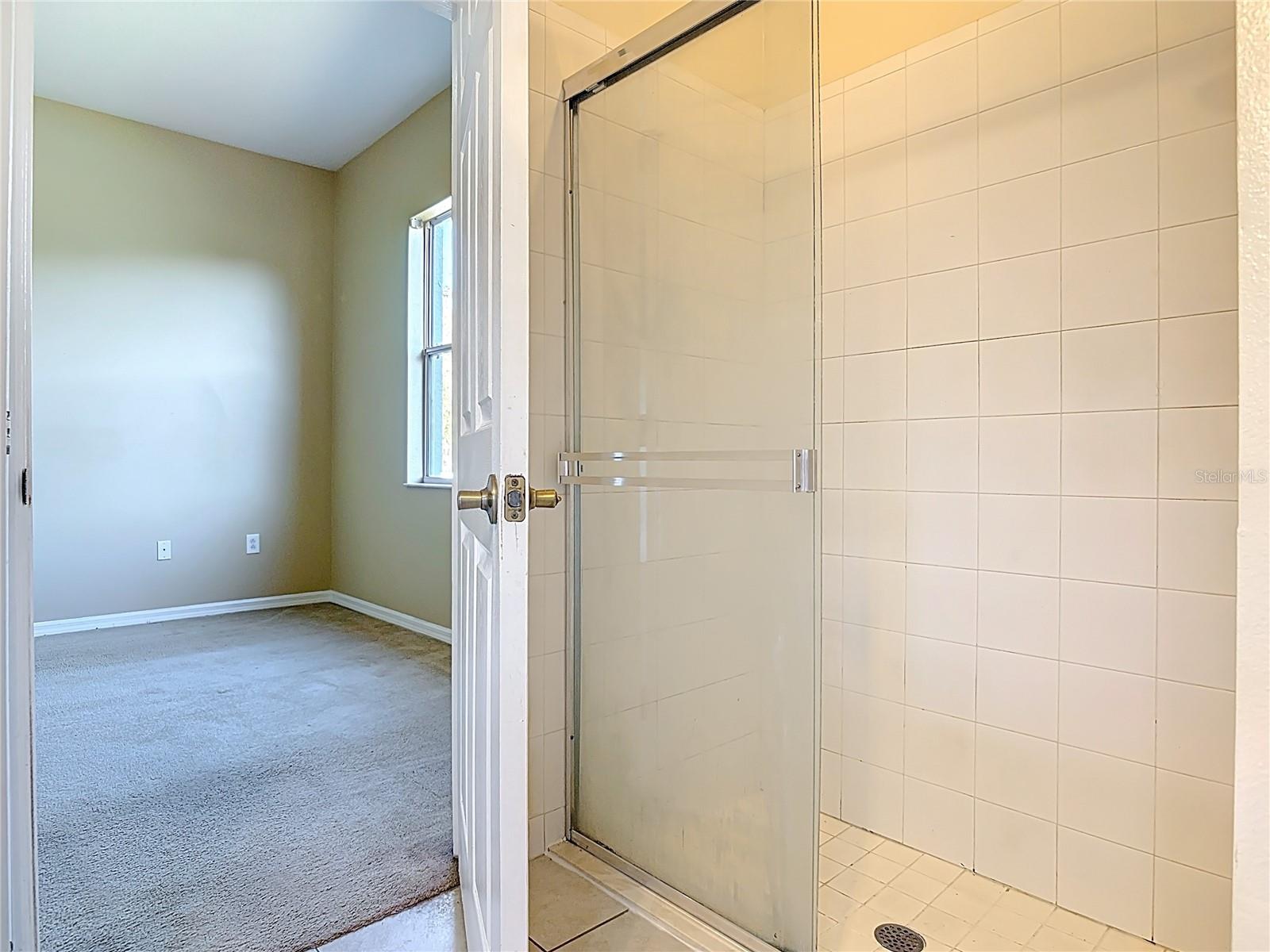 Image 23 of 61 For 530 Coral Trace Boulevard