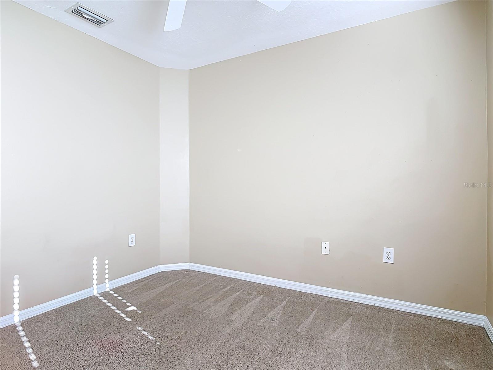 Image 25 of 61 For 530 Coral Trace Boulevard