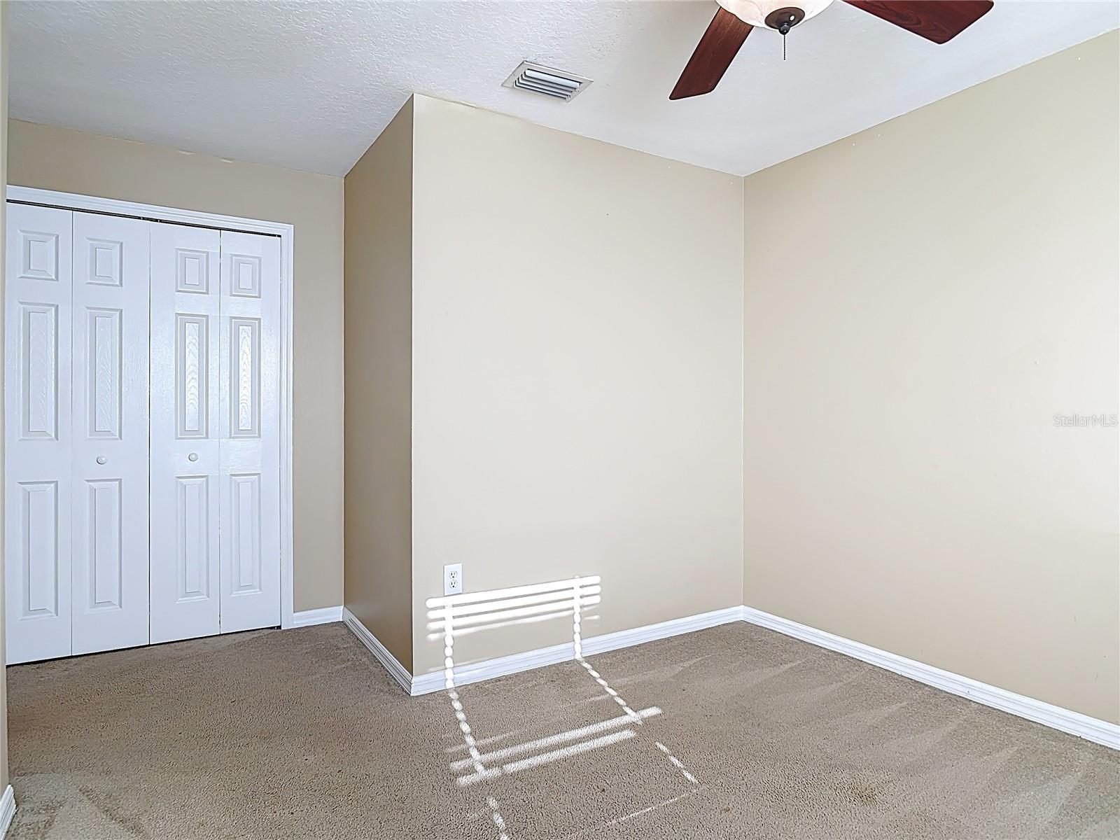 Image 34 of 61 For 530 Coral Trace Boulevard