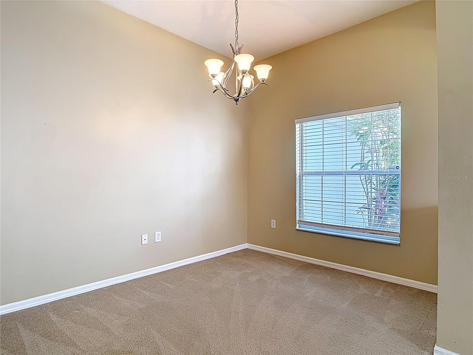 Image 35 of 61 For 530 Coral Trace Boulevard