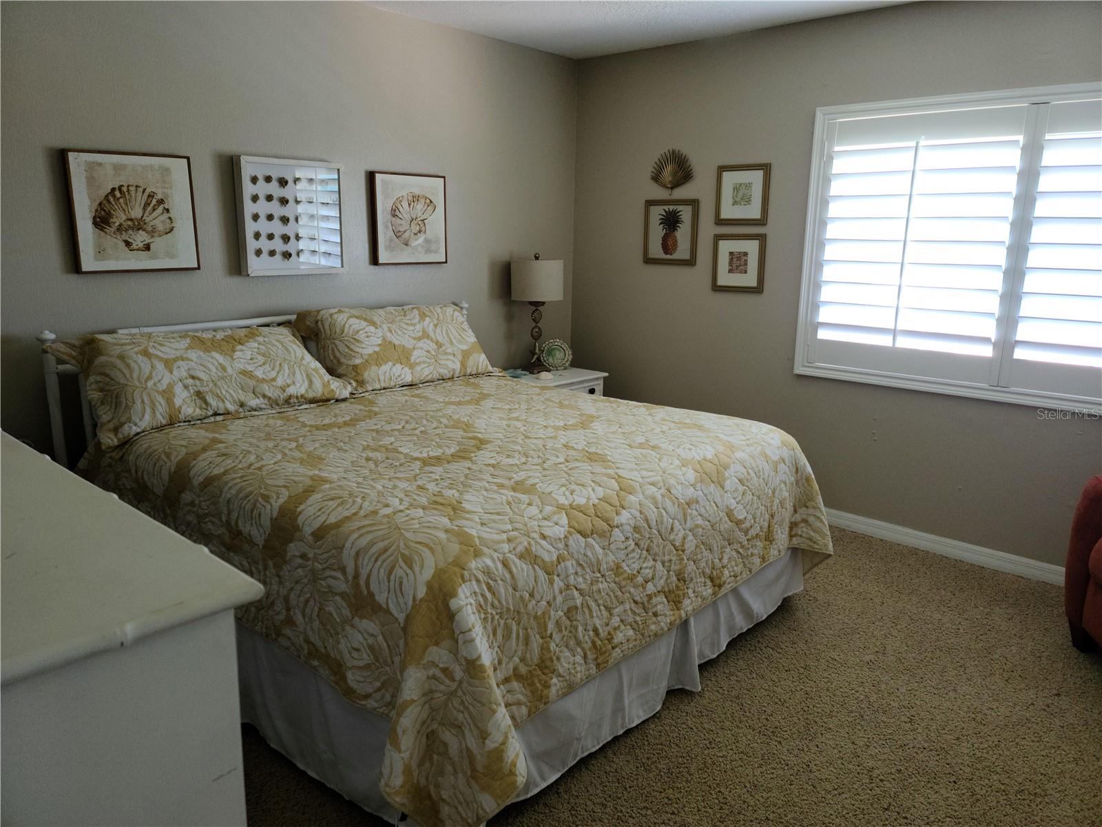 Image 7 of 19 For 815 Ocean Shore Boulevard 8b