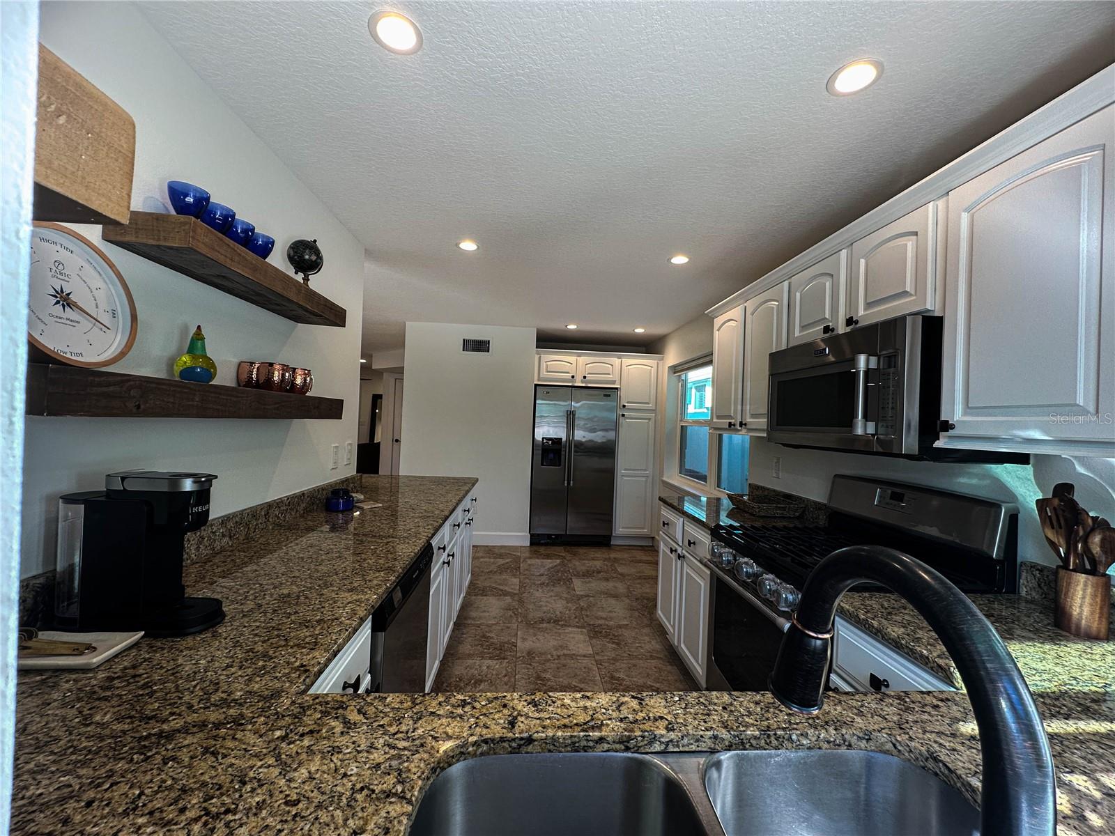 Image 17 of 48 For 206 Kirkland Road