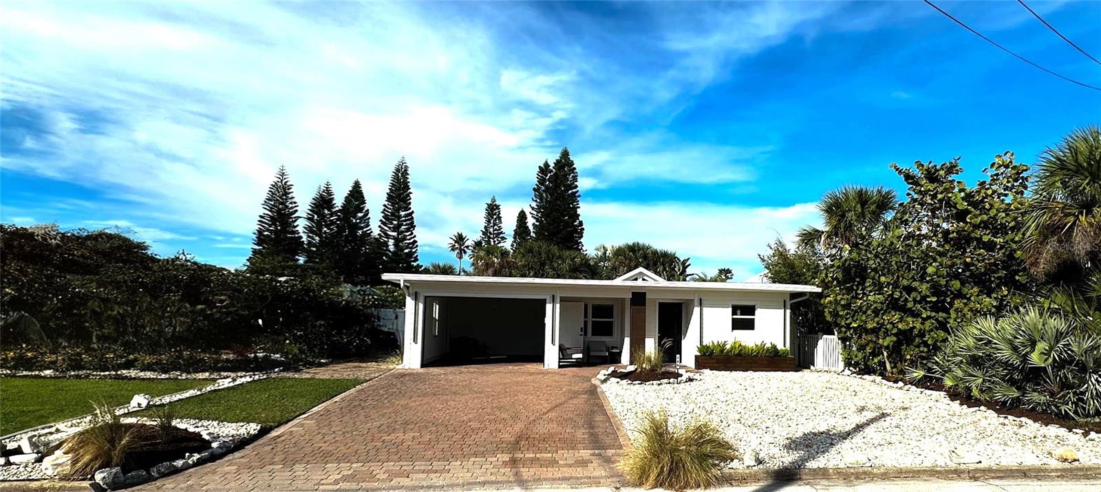 Image 2 of 48 For 206 Kirkland Road