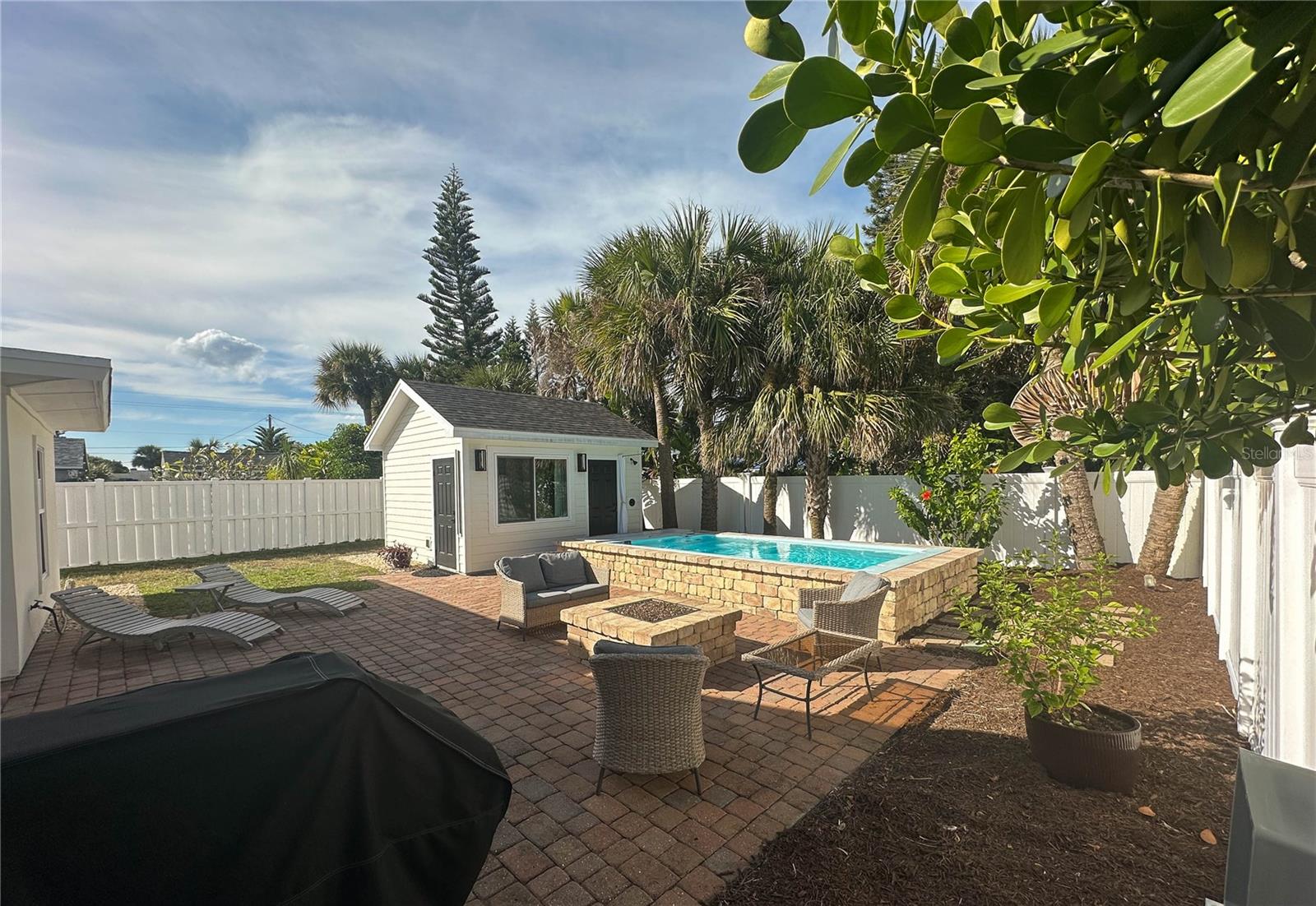 Image 21 of 48 For 206 Kirkland Road