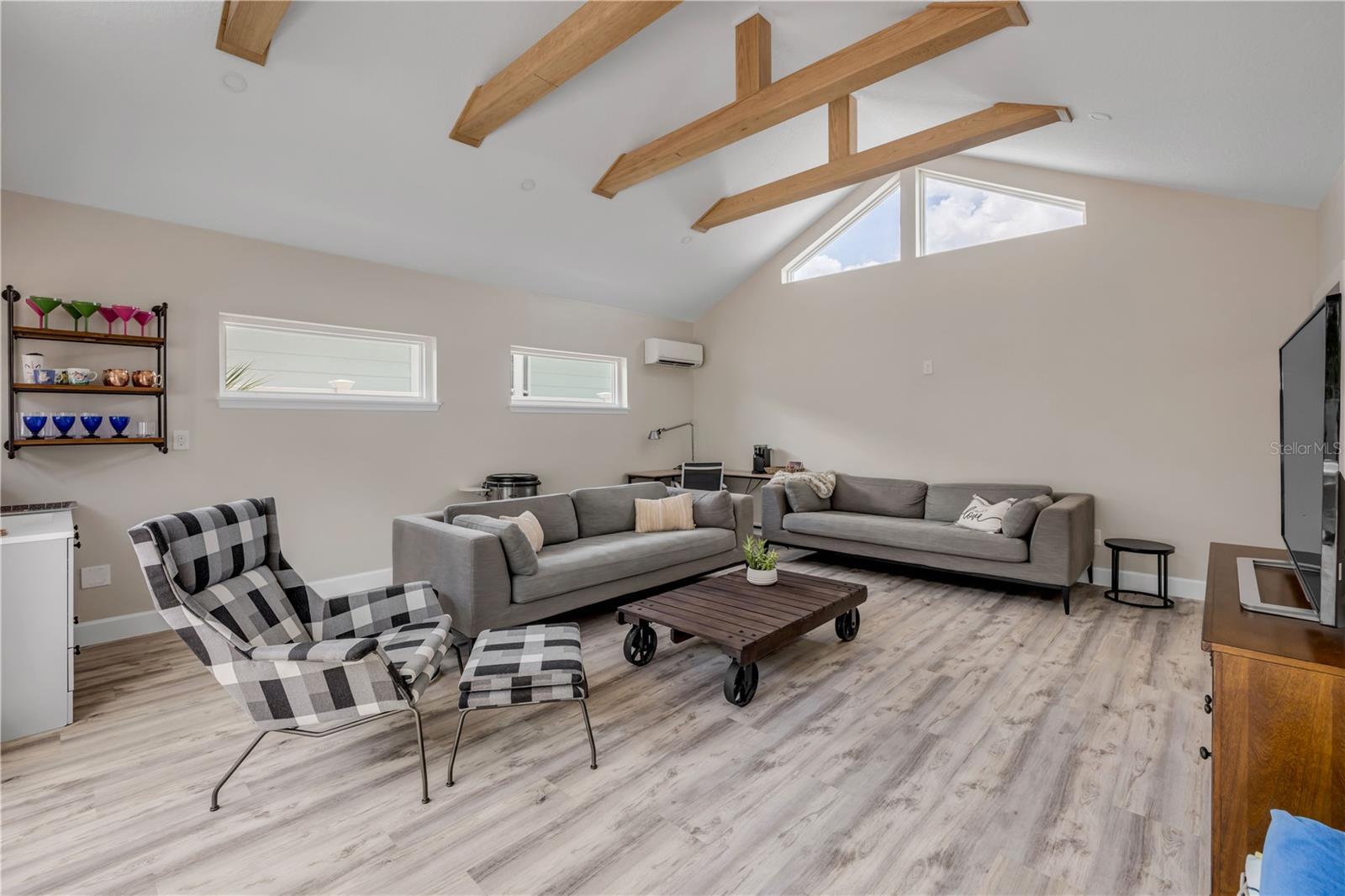 Image 30 of 48 For 206 Kirkland Road