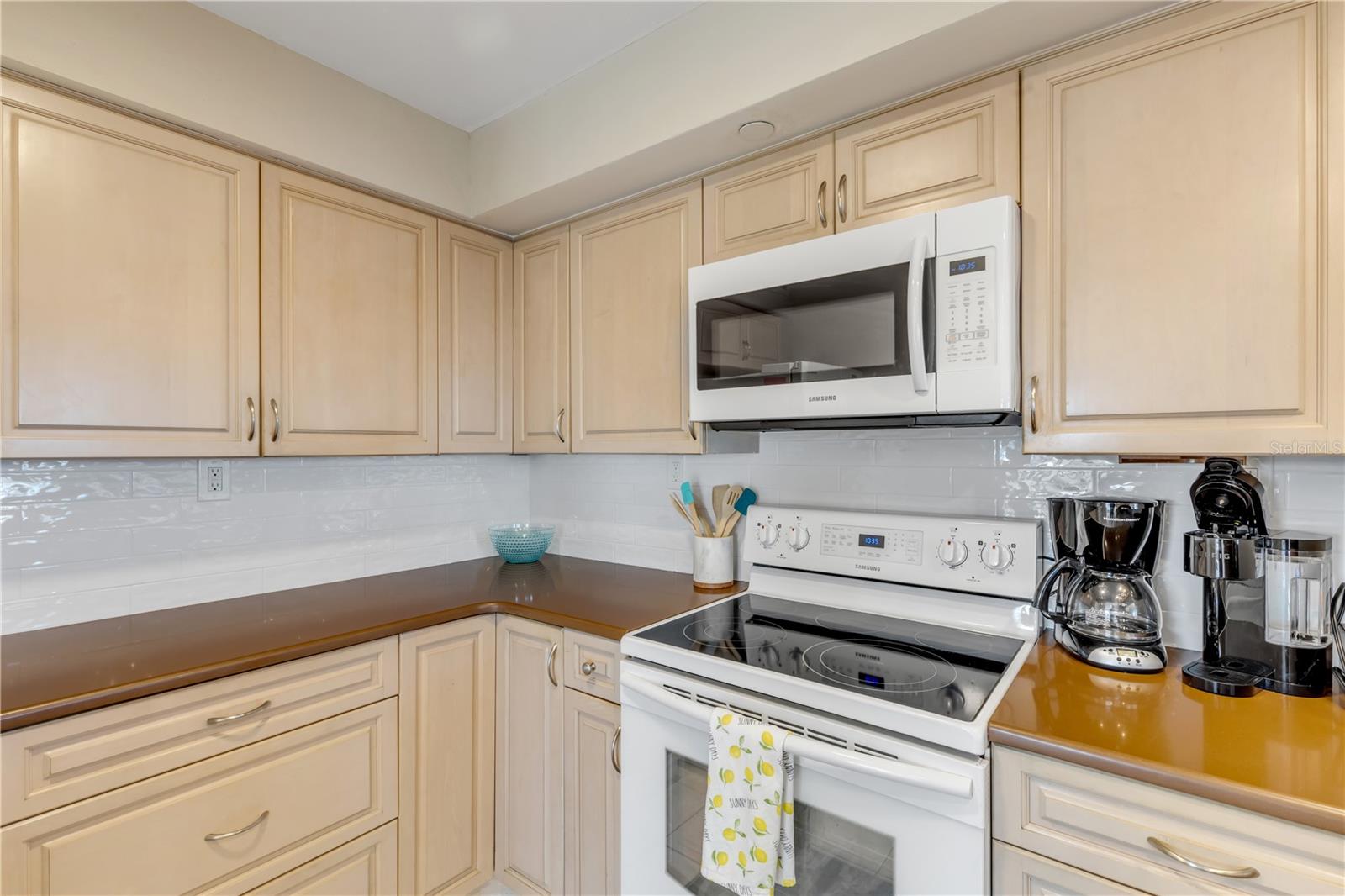 Image 13 of 70 For 5207 Atlantic Avenue 426