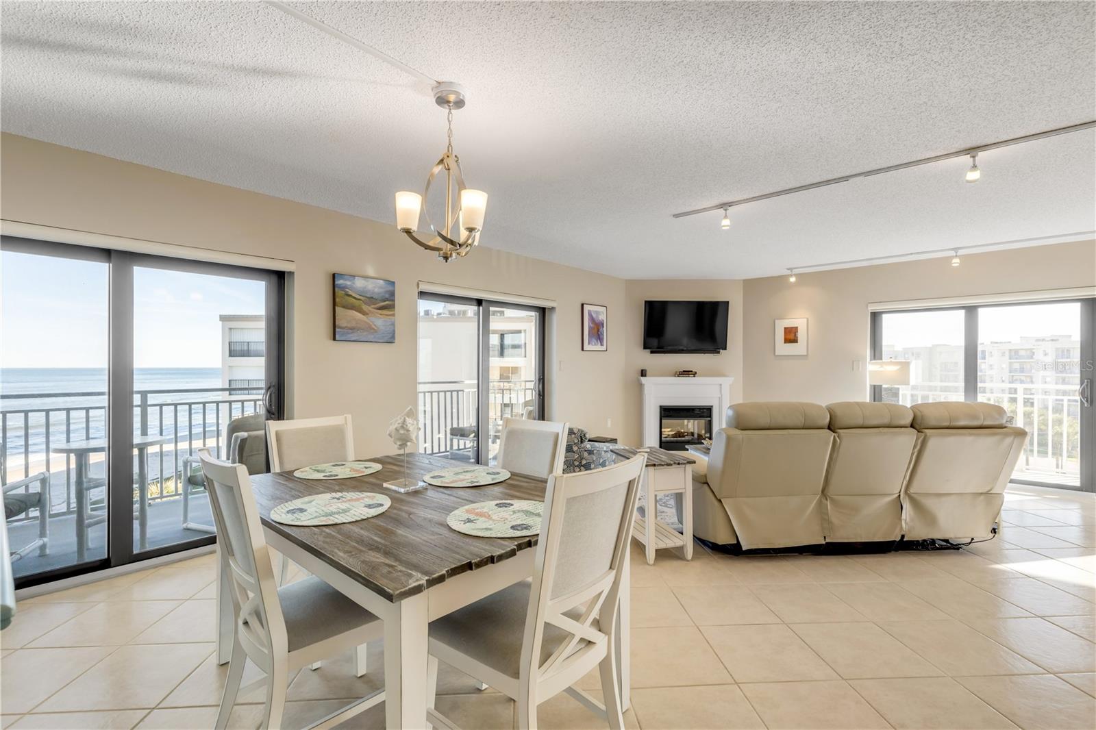 Image 19 of 70 For 5207 Atlantic Avenue 426