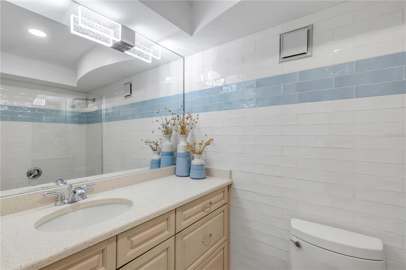 Image 36 of 70 For 5207 Atlantic Avenue 426