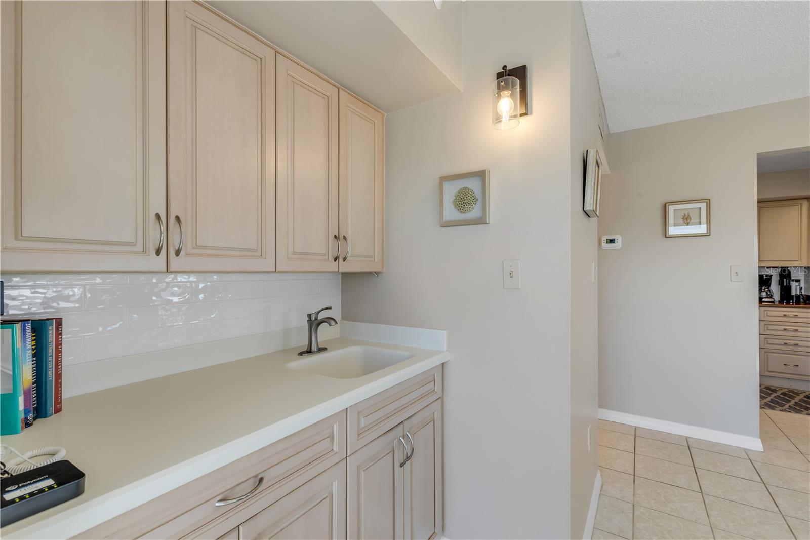 Image 9 of 70 For 5207 Atlantic Avenue 426