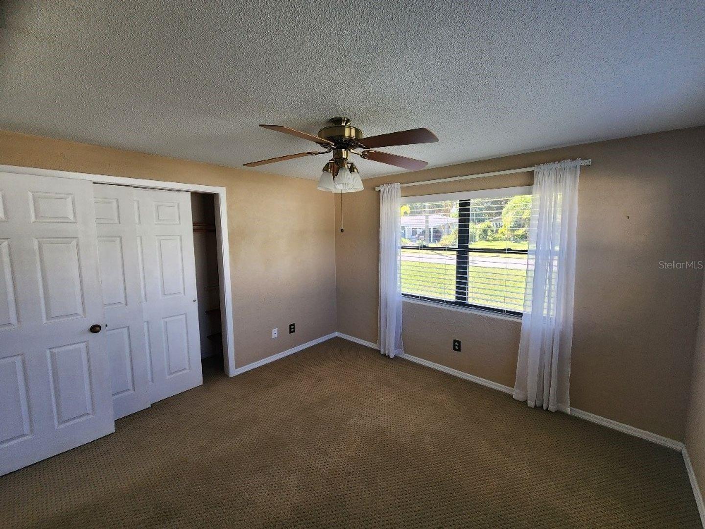 Image 11 of 16 For 105 Desoto Drive