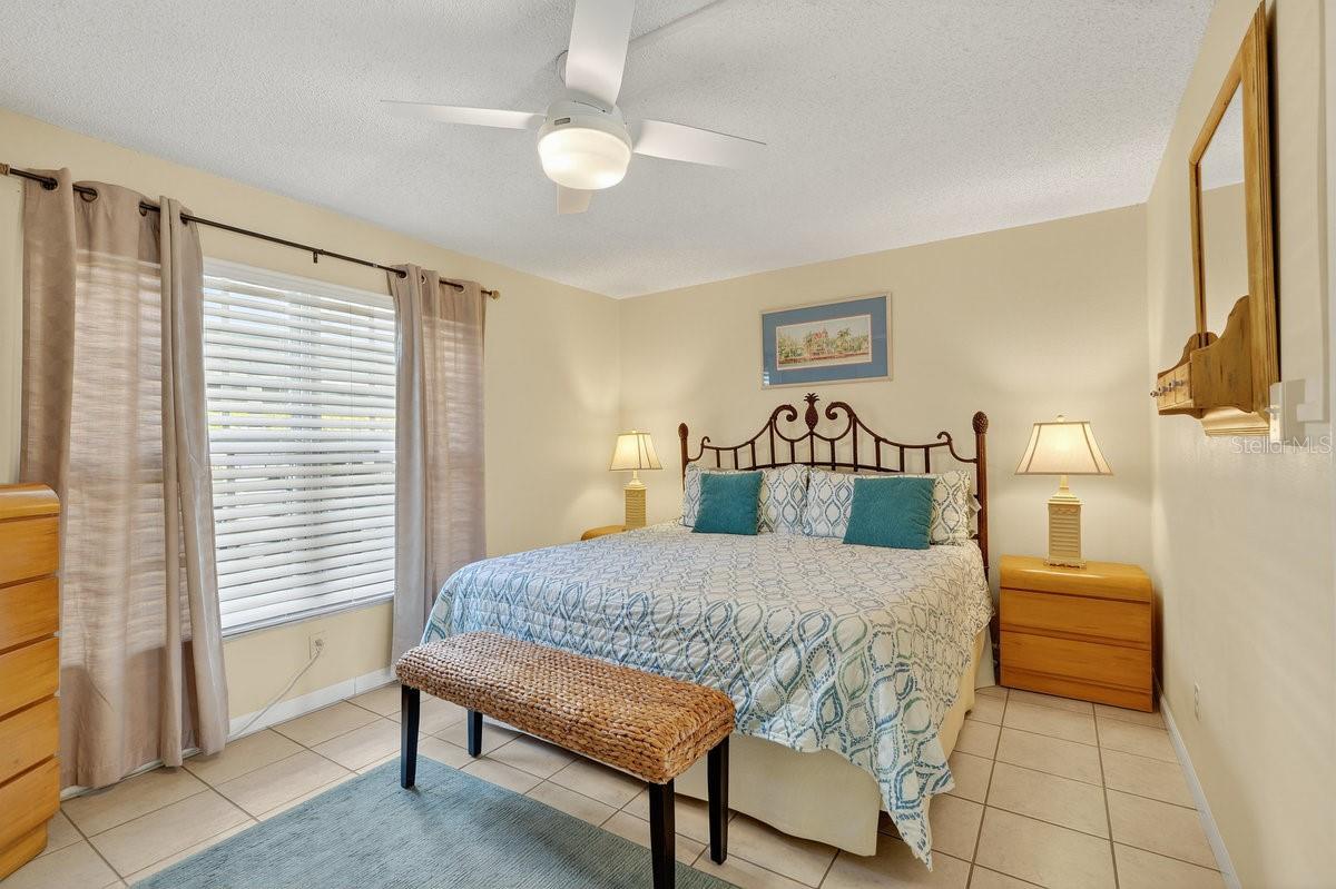 Image 13 of 34 For 4225 Atlantic Avenue 1090