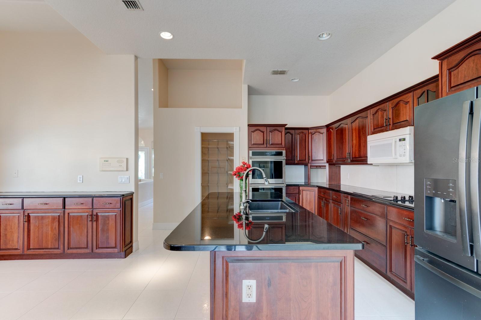 Image 12 of 44 For 58 Emerald Oaks Lane