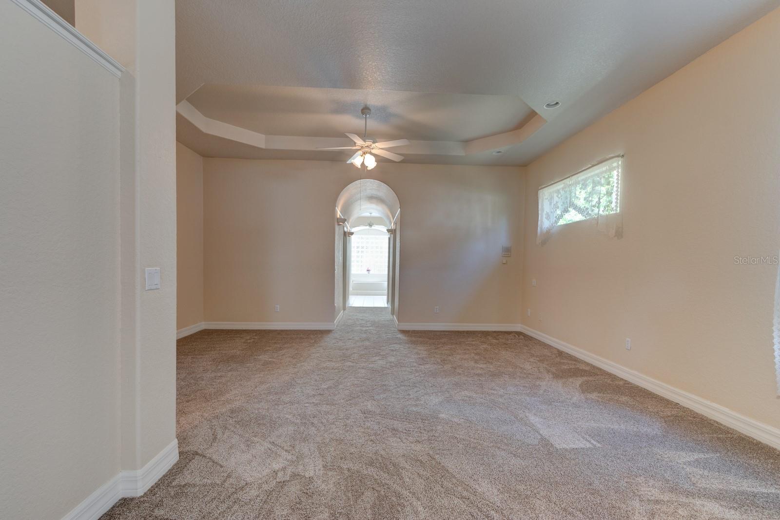 Image 17 of 44 For 58 Emerald Oaks Lane