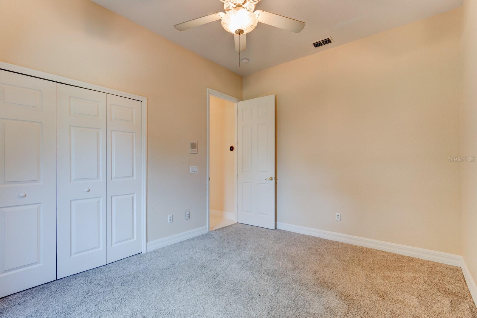 Image 30 of 44 For 58 Emerald Oaks Lane