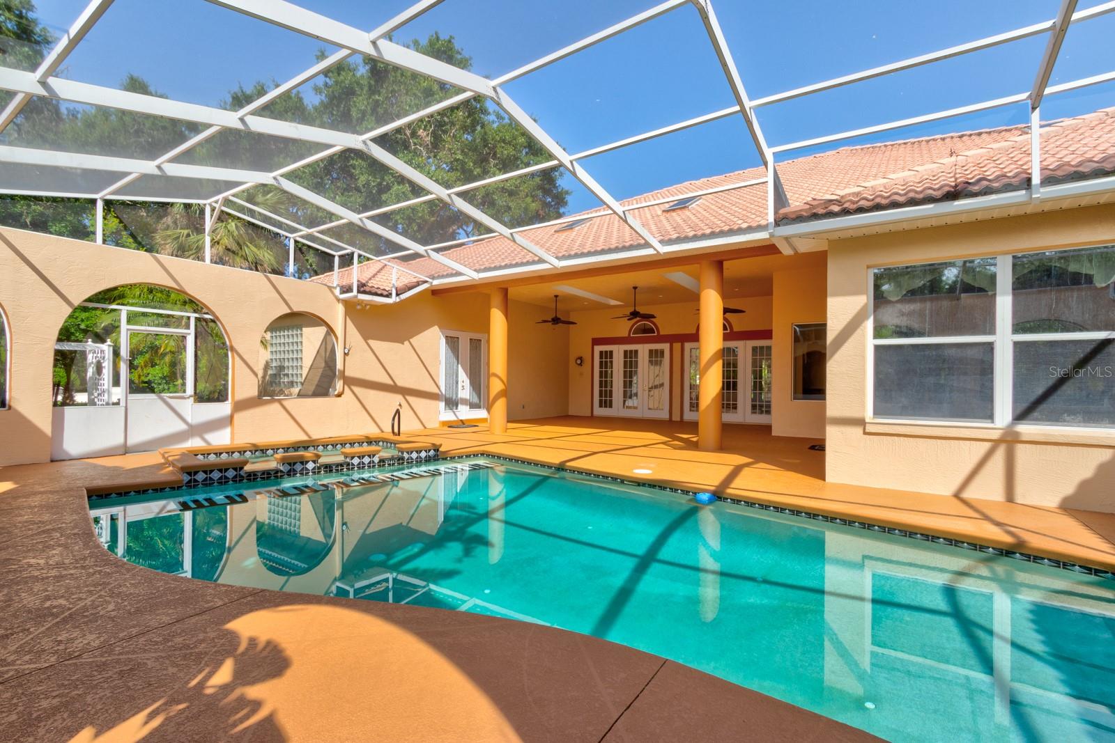 Image 32 of 44 For 58 Emerald Oaks Lane